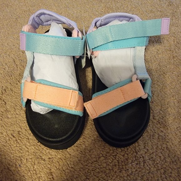 Sandals - Picture 2 of 2